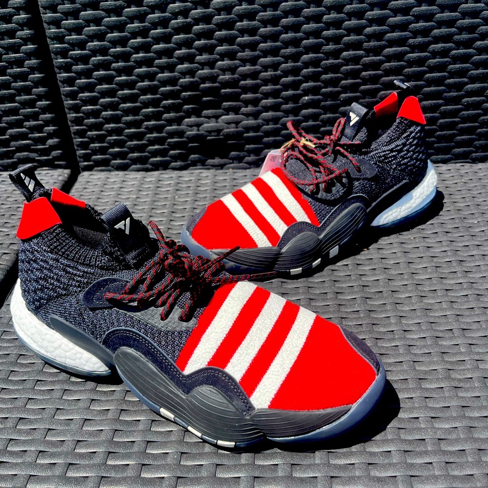Adidas Trae Young Basketball shoes size 10 men
